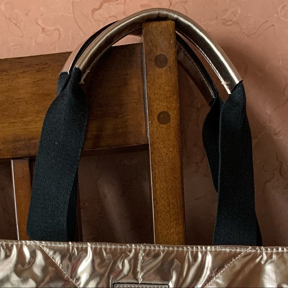 Victoria’s Secret Rose Gold Ltd Edition Tote - EUC - Picture 4 of 8